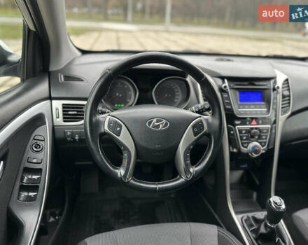 Белый Хендай i30, объемом двигателя 1.6 л и пробегом 190 тыс. км за 7750 $, фото 40 на Automoto.ua