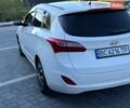 Белый Хендай i30, объемом двигателя 1.4 л и пробегом 350 тыс. км за 6200 $, фото 5 на Automoto.ua