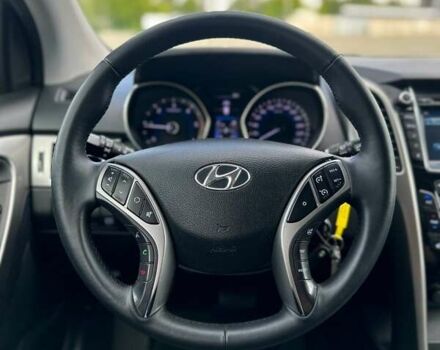 Білий Хендай i30, об'ємом двигуна 1.6 л та пробігом 167 тис. км за 11800 $, фото 15 на Automoto.ua