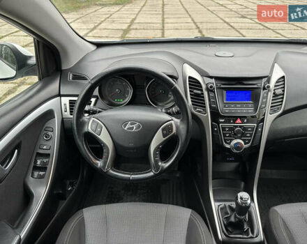 Белый Хендай i30, объемом двигателя 1.6 л и пробегом 190 тыс. км за 7750 $, фото 37 на Automoto.ua