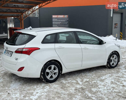 Білий Хендай i30, об'ємом двигуна 1.6 л та пробігом 229 тис. км за 7700 $, фото 5 на Automoto.ua