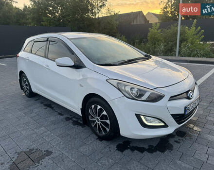 Белый Хендай i30, объемом двигателя 1.4 л и пробегом 340 тыс. км за 6900 $, фото 1 на Automoto.ua