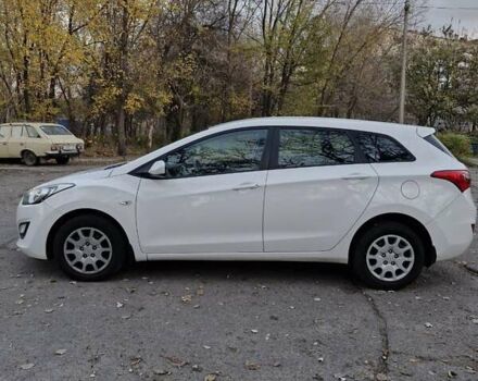 Белый Хендай i30, объемом двигателя 1.4 л и пробегом 180 тыс. км за 8999 $, фото 14 на Automoto.ua
