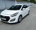 Белый Хендай i30, объемом двигателя 1.4 л и пробегом 209 тыс. км за 7000 $, фото 1 на Automoto.ua