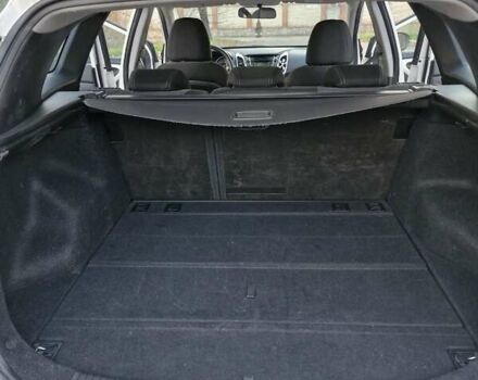 Белый Хендай i30, объемом двигателя 1.4 л и пробегом 180 тыс. км за 8999 $, фото 9 на Automoto.ua