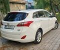 Белый Хендай i30, объемом двигателя 1.4 л и пробегом 300 тыс. км за 7300 $, фото 3 на Automoto.ua