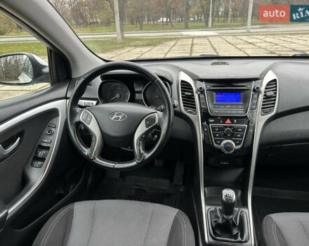 Белый Хендай i30, объемом двигателя 1.6 л и пробегом 190 тыс. км за 7750 $, фото 36 на Automoto.ua