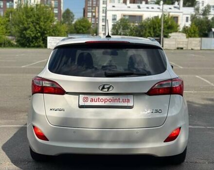 Білий Хендай i30, об'ємом двигуна 1.6 л та пробігом 167 тис. км за 11800 $, фото 10 на Automoto.ua