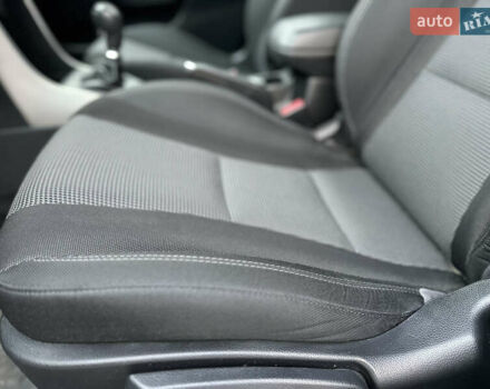 Белый Хендай i30, объемом двигателя 1.59 л и пробегом 140 тыс. км за 8700 $, фото 22 на Automoto.ua