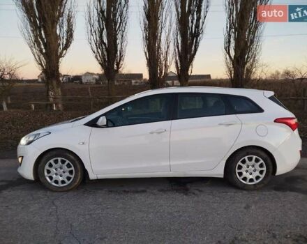 Белый Хендай i30, объемом двигателя 1.6 л и пробегом 227 тыс. км за 7300 $, фото 24 на Automoto.ua