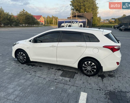 Белый Хендай i30, объемом двигателя 1.4 л и пробегом 340 тыс. км за 6900 $, фото 8 на Automoto.ua