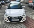 Белый Хендай i30, объемом двигателя 1.58 л и пробегом 223 тыс. км за 6800 $, фото 5 на Automoto.ua