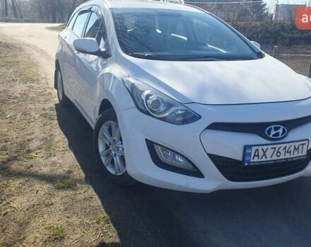 Білий Хендай i30, об'ємом двигуна 1.58 л та пробігом 284 тис. км за 8750 $, фото 4 на Automoto.ua