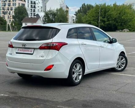 Білий Хендай i30, об'ємом двигуна 1.6 л та пробігом 167 тис. км за 11800 $, фото 6 на Automoto.ua