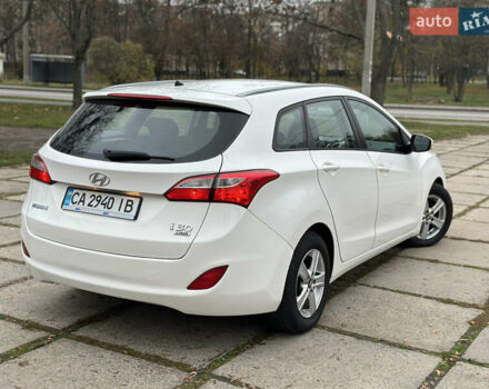 Белый Хендай i30, объемом двигателя 1.6 л и пробегом 190 тыс. км за 7750 $, фото 23 на Automoto.ua