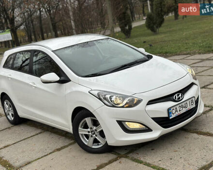 Белый Хендай i30, объемом двигателя 1.6 л и пробегом 190 тыс. км за 7750 $, фото 25 на Automoto.ua