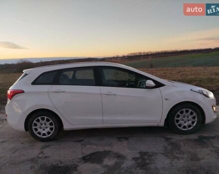 Белый Хендай i30, объемом двигателя 1.6 л и пробегом 227 тыс. км за 7300 $, фото 12 на Automoto.ua