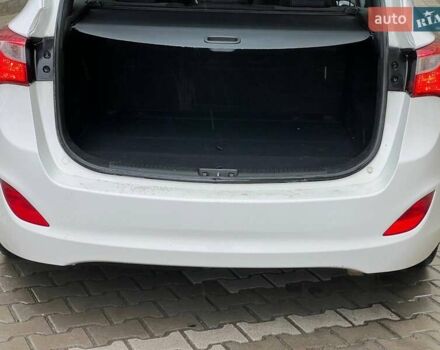 Белый Хендай i30, объемом двигателя 1.58 л и пробегом 223 тыс. км за 6800 $, фото 21 на Automoto.ua