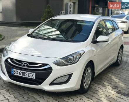 Белый Хендай i30, объемом двигателя 1.58 л и пробегом 223 тыс. км за 6800 $, фото 2 на Automoto.ua