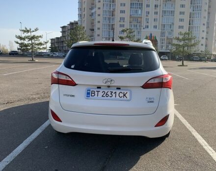 Белый Хендай i30, объемом двигателя 1.6 л и пробегом 245 тыс. км за 10299 $, фото 4 на Automoto.ua