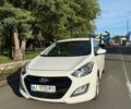 Белый Хендай i30, объемом двигателя 1.58 л и пробегом 280 тыс. км за 9450 $, фото 1 на Automoto.ua