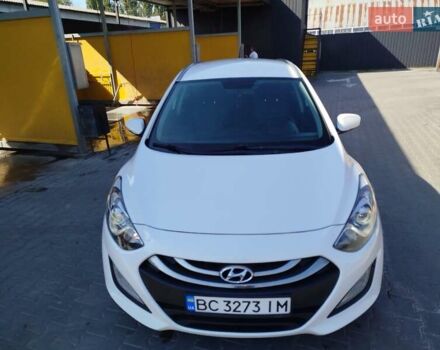Хендай i30 2014 в Хмельницком на Automoto.ua Белый Хендай i30, объемом двигателя 1.6 л и пробегом 234 тыс. км за 7999 $, фото 45 на Automoto.ua