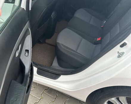 Білий Хендай i30, об'ємом двигуна 1.6 л та пробігом 307 тис. км за 7900 $, фото 10 на Automoto.ua