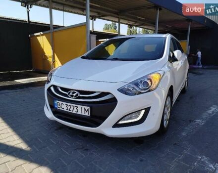 Хендай i30 2014 в Хмельницком на Automoto.ua Белый Хендай i30, объемом двигателя 1.6 л и пробегом 234 тыс. км за 7999 $, фото 32 на Automoto.ua
