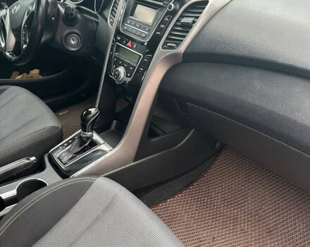 Білий Хендай i30, об'ємом двигуна 1.6 л та пробігом 307 тис. км за 7900 $, фото 15 на Automoto.ua