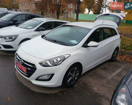 Білий Хендай i30, об'ємом двигуна 1.6 л та пробігом 206 тис. км за 9800 $, фото 2 на Automoto.ua