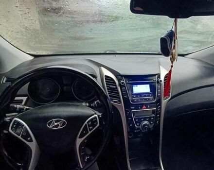 Белый Хендай i30, объемом двигателя 1.6 л и пробегом 204 тыс. км за 10500 $, фото 5 на Automoto.ua