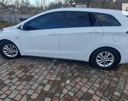 Белый Хендай i30, объемом двигателя 1.6 л и пробегом 284 тыс. км за 7900 $, фото 25 на Automoto.ua