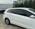 Белый Хендай i30, объемом двигателя 1.6 л и пробегом 284 тыс. км за 7900 $, фото 3 на Automoto.ua