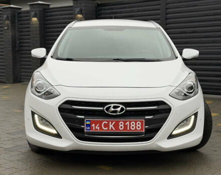 Білий Хендай i30, об'ємом двигуна 1.6 л та пробігом 217 тис. км за 10900 $, фото 5 на Automoto.ua
