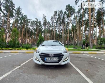 Белый Хендай i30, объемом двигателя 1.6 л и пробегом 220 тыс. км за 11200 $, фото 15 на Automoto.ua