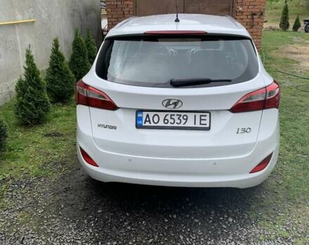 Білий Хендай i30, об'ємом двигуна 1.58 л та пробігом 240 тис. км за 9999 $, фото 4 на Automoto.ua