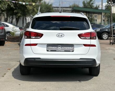 Білий Хендай i30, об'ємом двигуна 1.6 л та пробігом 208 тис. км за 10700 $, фото 3 на Automoto.ua
