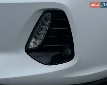 Білий Хендай i30, об'ємом двигуна 1.6 л та пробігом 157 тис. км за 11700 $, фото 7 на Automoto.ua