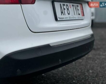 Білий Хендай i30, об'ємом двигуна 1.6 л та пробігом 157 тис. км за 11700 $, фото 10 на Automoto.ua