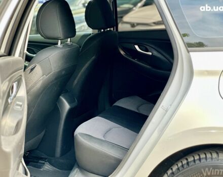 Білий Хендай i30, об'ємом двигуна 1.6 л та пробігом 208 тис. км за 10700 $, фото 14 на Automoto.ua