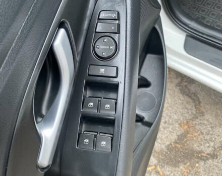 Білий Хендай i30, об'ємом двигуна 1.37 л та пробігом 185 тис. км за 12800 $, фото 19 на Automoto.ua