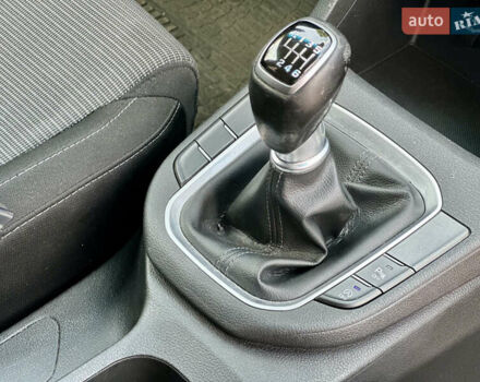 Хендай i30 2017 в Киеве на Automoto.ua Белый Хендай i30, объемом двигателя 1.58 л и пробегом 208 тыс. км за 10200 $, фото 13 на Automoto.ua