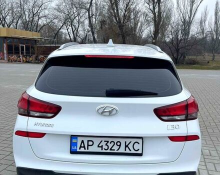 Білий Хендай i30, об'ємом двигуна 1.4 л та пробігом 86 тис. км за 15300 $, фото 4 на Automoto.ua