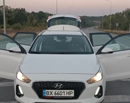 Білий Хендай i30, об'ємом двигуна 1 л та пробігом 190 тис. км за 11500 $, фото 3 на Automoto.ua