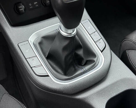 Белый Хендай i30, объемом двигателя 0 л и пробегом 53 тыс. км за 16000 $, фото 25 на Automoto.ua