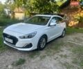 Белый Хендай i30, объемом двигателя 1.6 л и пробегом 230 тыс. км за 13000 $, фото 1 на Automoto.ua