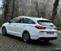 Белый Хендай i30, объемом двигателя 1.4 л и пробегом 53 тыс. км за 16000 $, фото 5 на Automoto.ua
