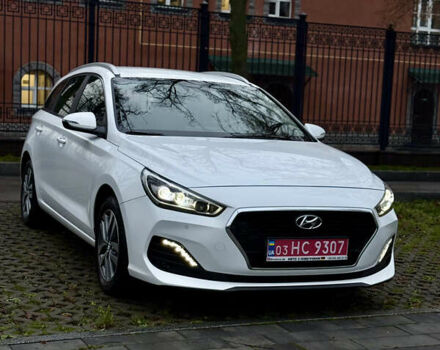 Белый Хендай i30, объемом двигателя 0 л и пробегом 53 тыс. км за 16000 $, фото 17 на Automoto.ua