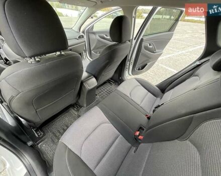 Белый Хендай i30, объемом двигателя 1.5 л и пробегом 78 тыс. км за 14500 $, фото 11 на Automoto.ua