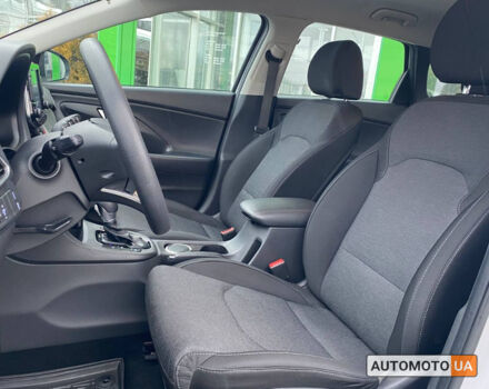 Білий Хендай i30, об'ємом двигуна 1.5 л та пробігом 27 тис. км за 15776 $, фото 13 на Automoto.ua